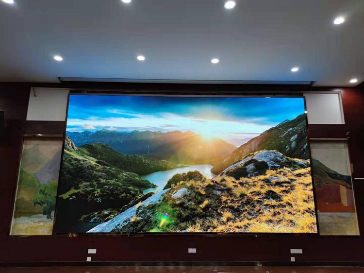 廣州大學(xué)附屬學(xué)校P2.5led顯示屏項目 廣州大學(xué)附屬學(xué)校P2.5led顯示屏項目
