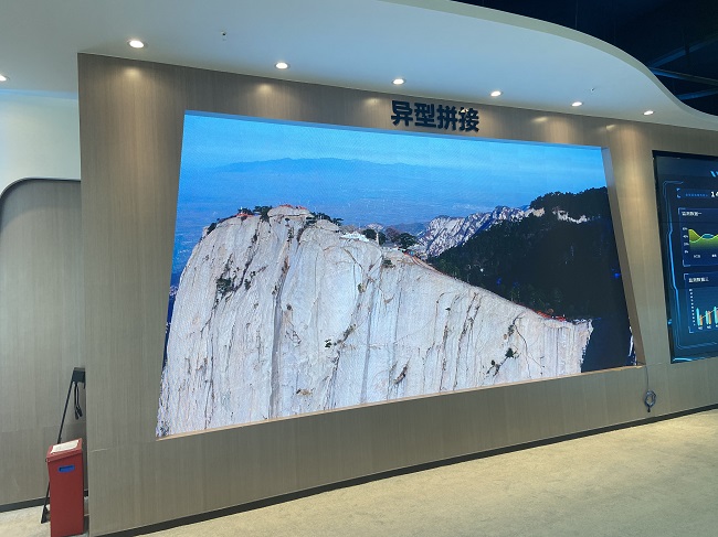 華邦瀛智慧展廳P2異形LED顯示屏 華邦瀛智慧展廳P2異形LED顯示屏